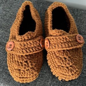 NWOT Handmade Crochet Men Slippers With double non slip Soles size 10